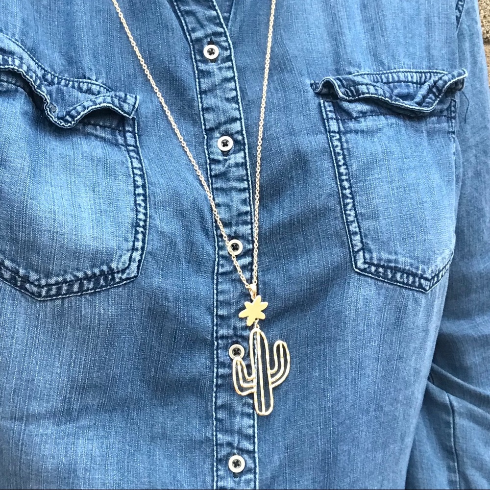 Cactus blossom long necklace gold